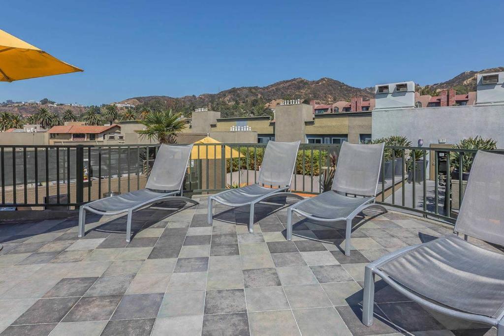 Holywood Hills !!! 2Bed Studio !!! Lägenhet Los Angeles Exteriör bild