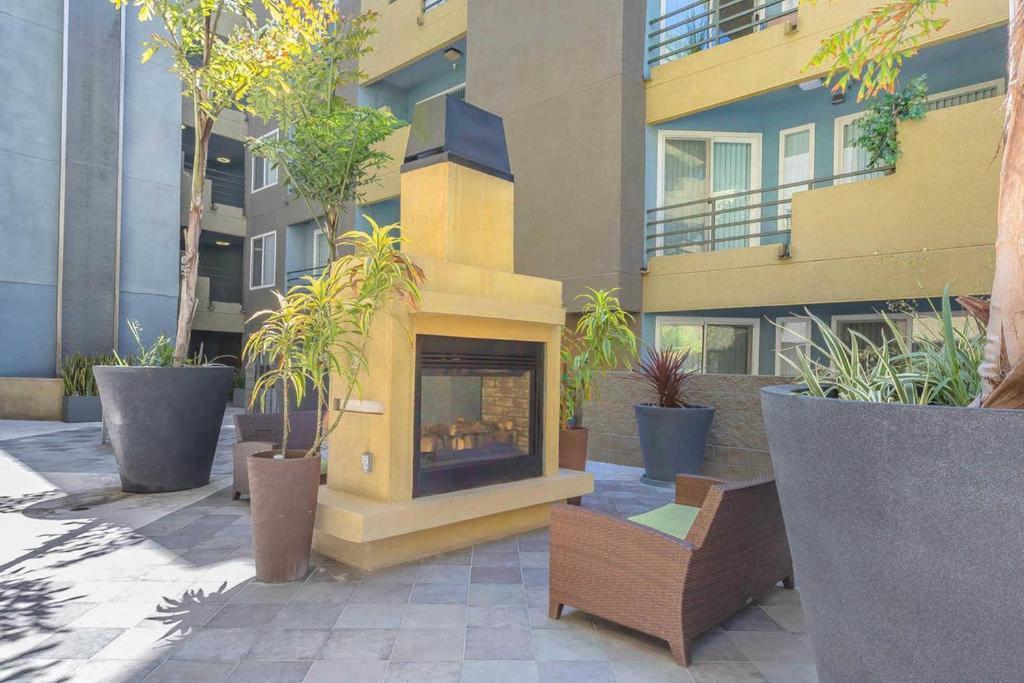 Holywood Hills !!! 2Bed Studio !!! Lägenhet Los Angeles Exteriör bild